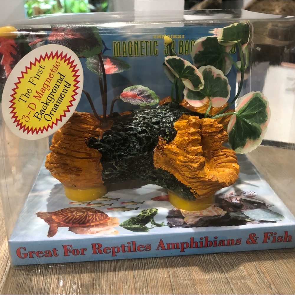 Orange green magnetic fish tank/reptile accessory